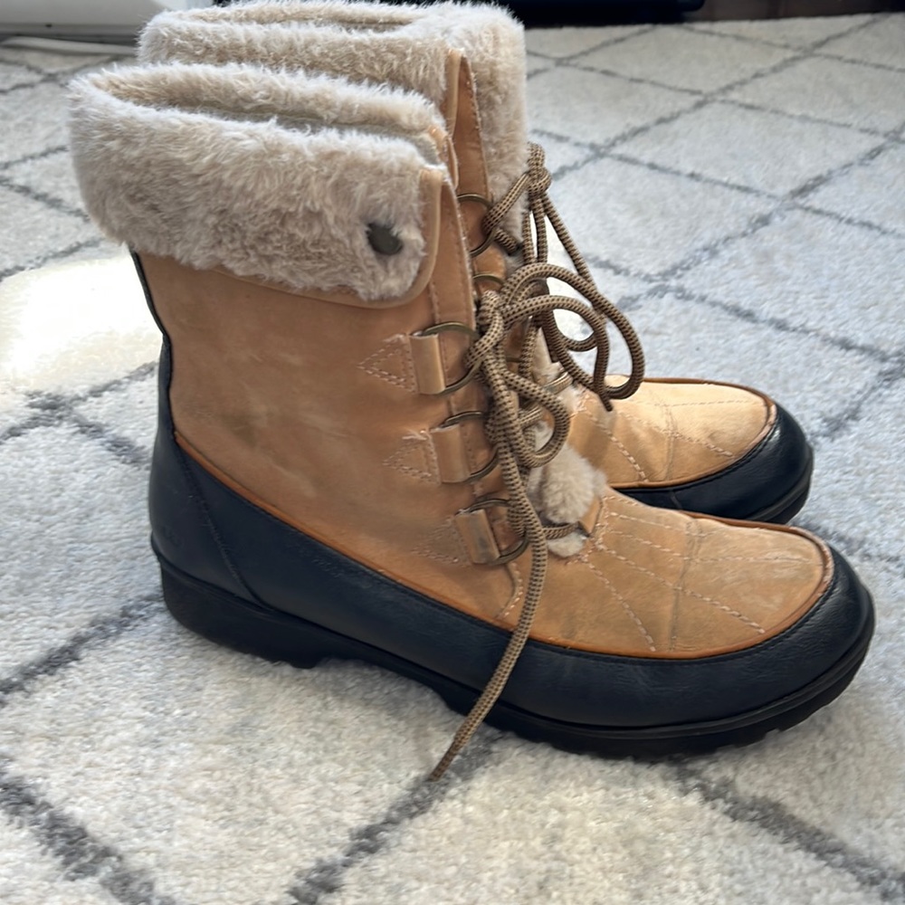JBU Northgate Waterproof boots size 9.5